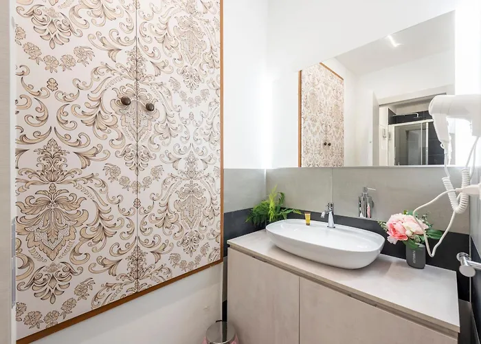 Giannini House Next To Aquarium - Happy * Genova